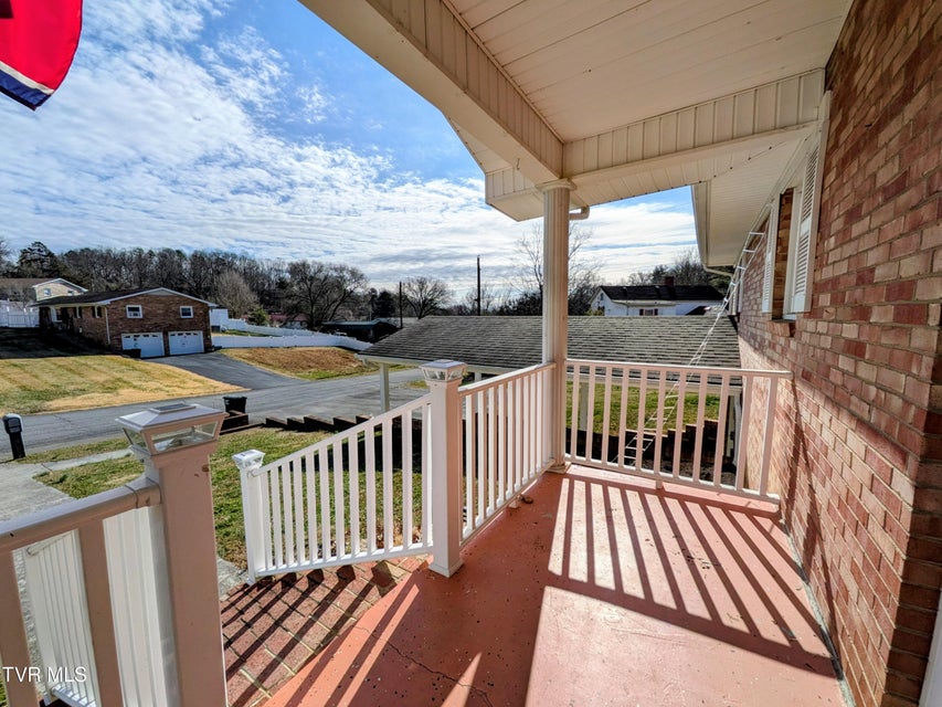 Photo #9: 205 Live Oak Drive