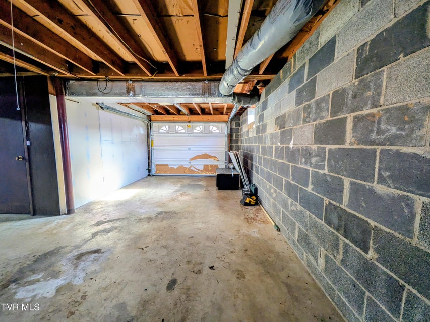 Photo #61: 205 Live Oak Drive