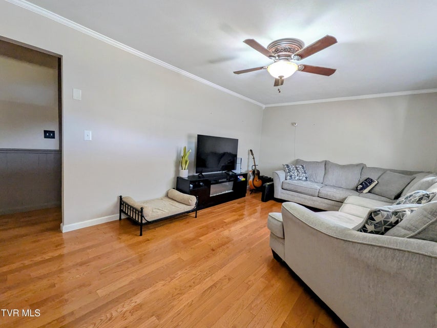 Photo #11: 205 Live Oak Drive