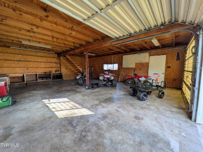 Photo #82: 205 Live Oak Drive