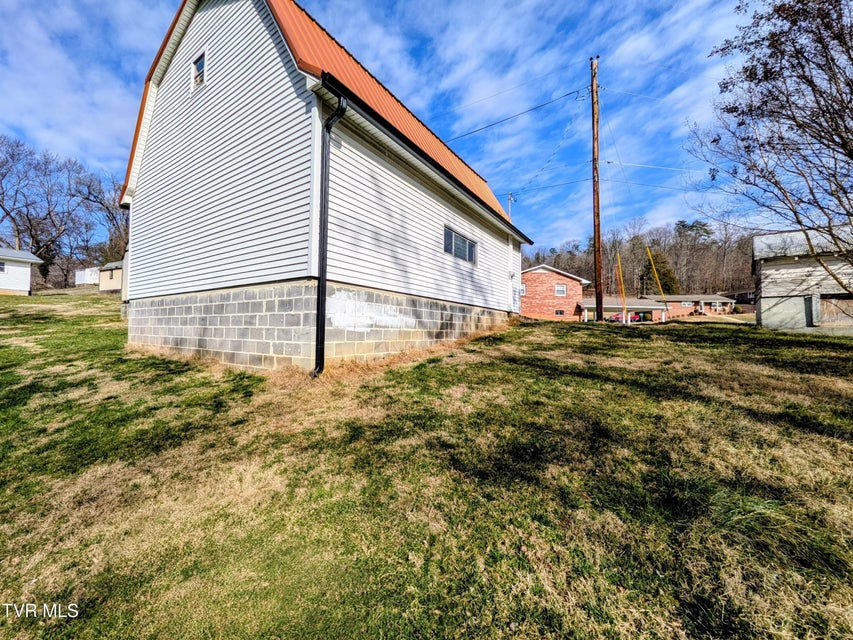 Photo #77: 205 Live Oak Drive