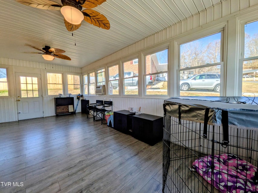 Photo #48: 205 Live Oak Drive