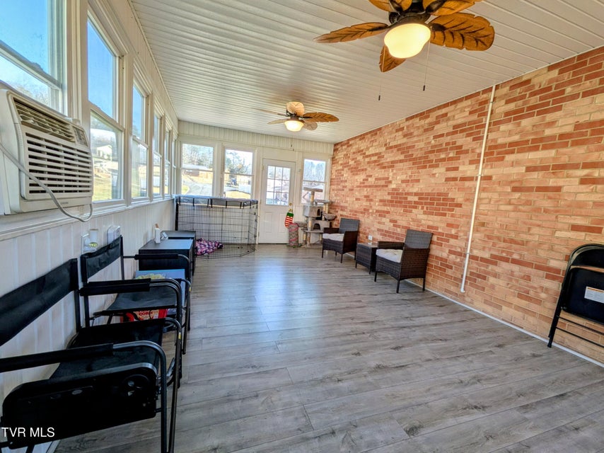 Photo #50: 205 Live Oak Drive