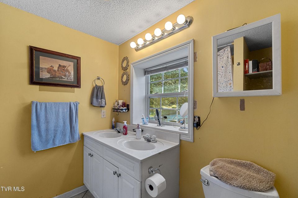 Photo #20: 2205 Brown Springs Rd 