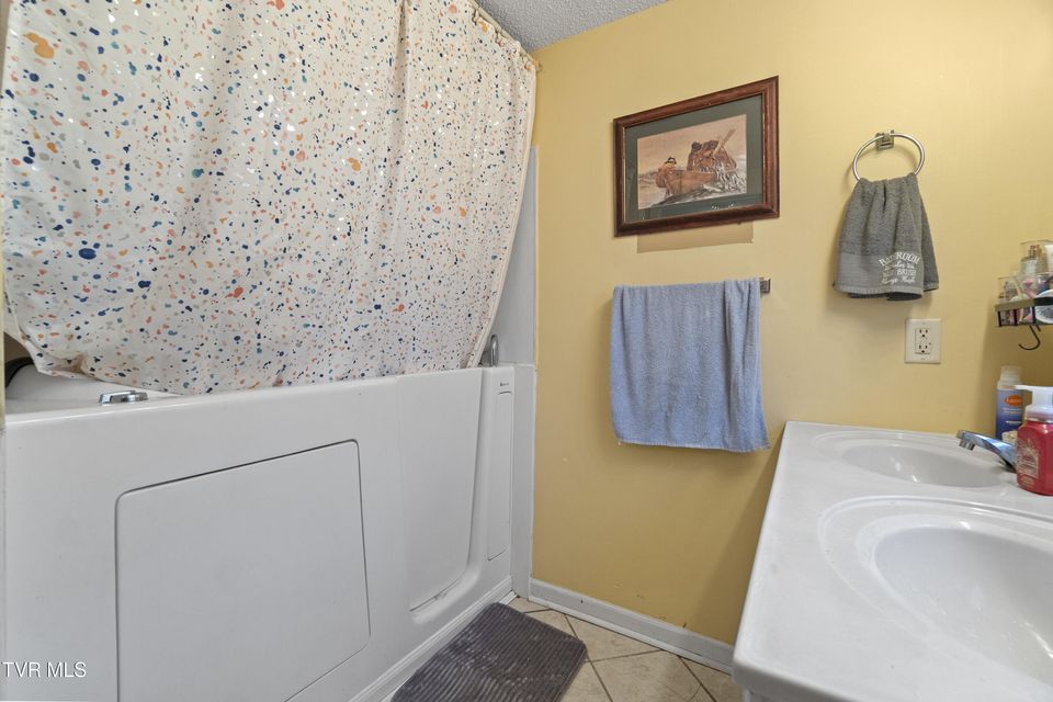 Photo #23: 2205 Brown Springs Rd 