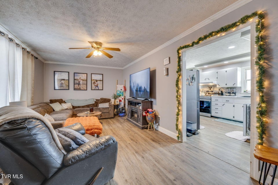 Photo #4: 1309 Powell Mountain Road