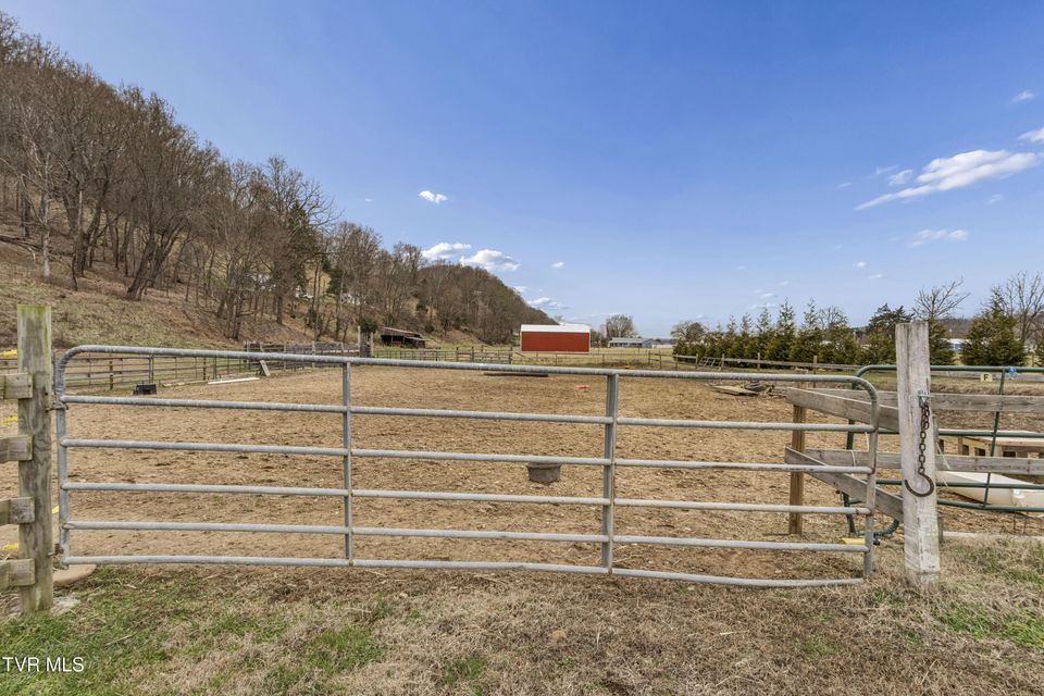 Photo #7: 124 Bill Crawford Road