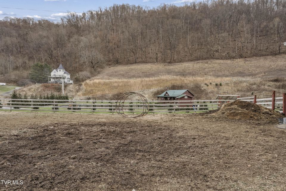 Photo #20: 124 Bill Crawford Road