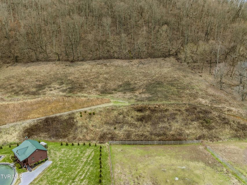 Photo #37: 124 Bill Crawford Road