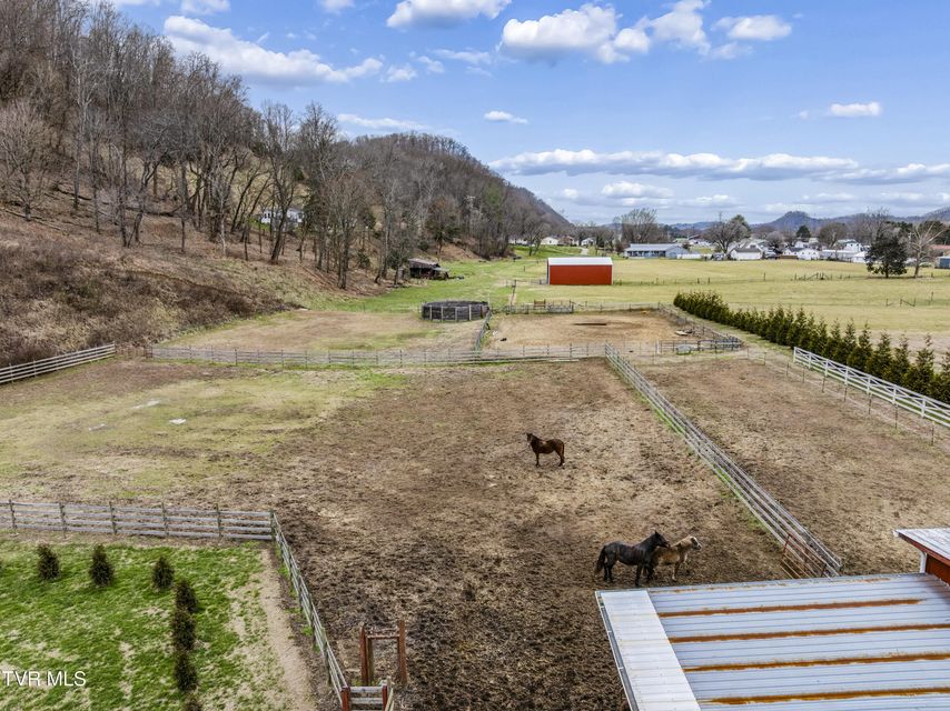 Photo #39: 124 Bill Crawford Road