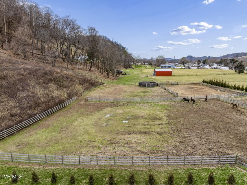 Photo #40: 124 Bill Crawford Road