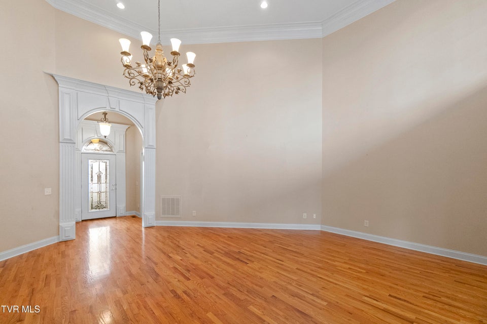 Photo #8: 20 Loch Lomond Lane