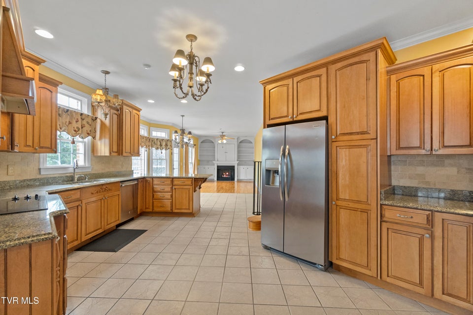 Photo #12: 20 Loch Lomond Lane