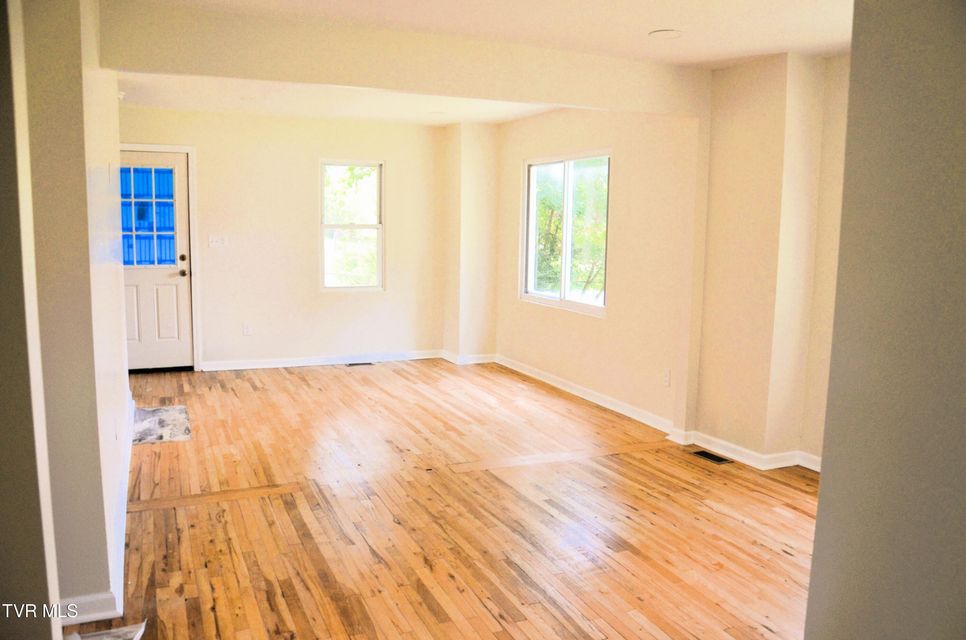 Photo #6: 116 Dellwood Street