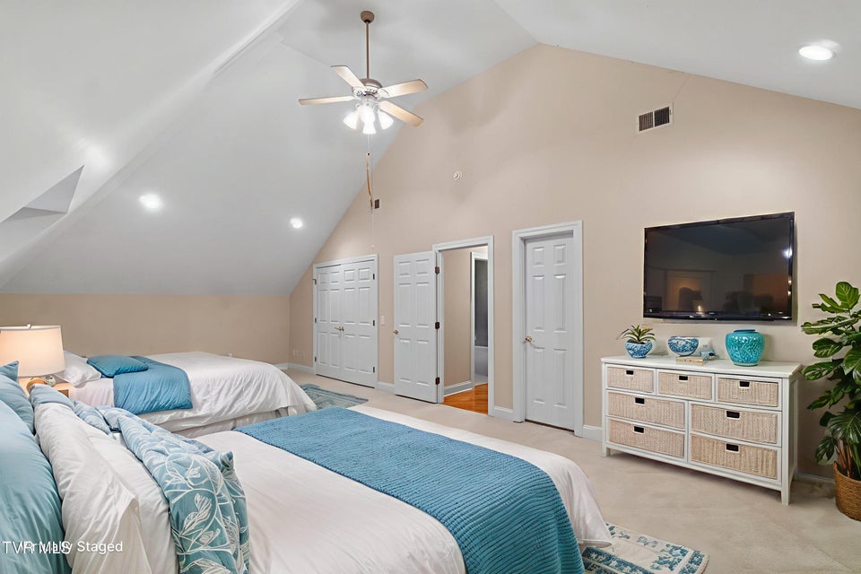 Photo #48: 20 Loch Lomond Lane