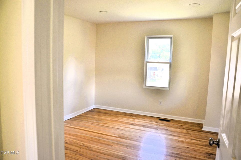 Photo #9: 116 Dellwood Street