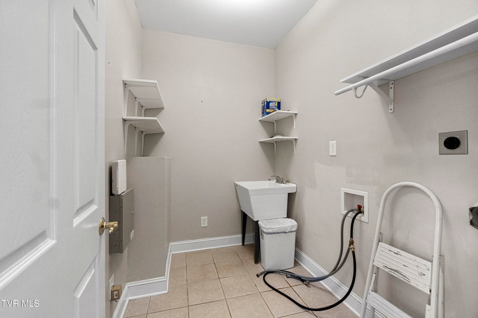 Photo #56: 20 Loch Lomond Lane