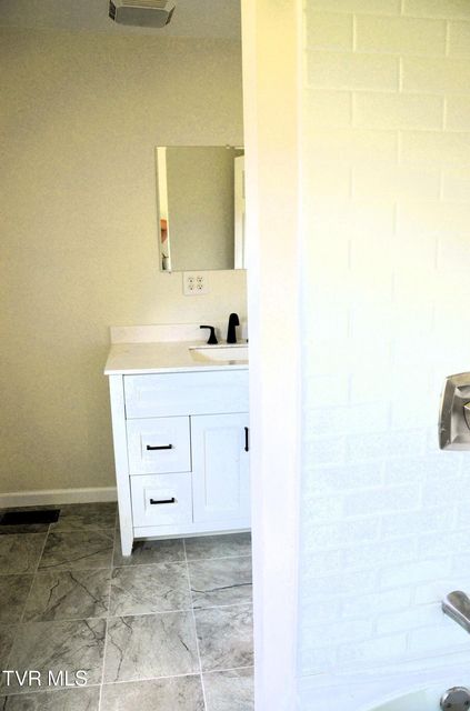 Photo #17: 116 Dellwood Street