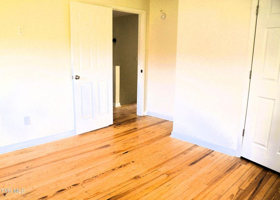 Photo #22: 116 Dellwood Street