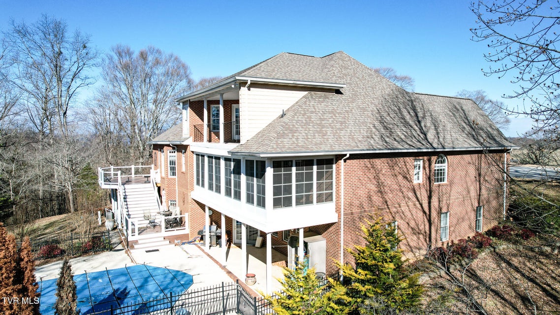 Photo #72: 20 Loch Lomond Lane