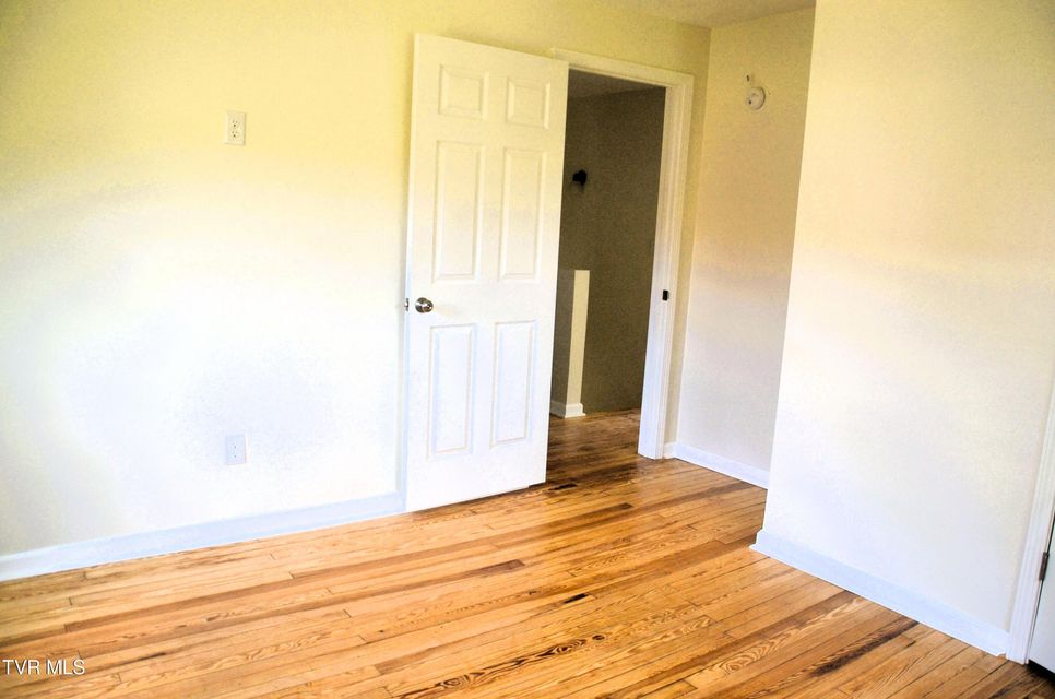 Photo #23: 116 Dellwood Street