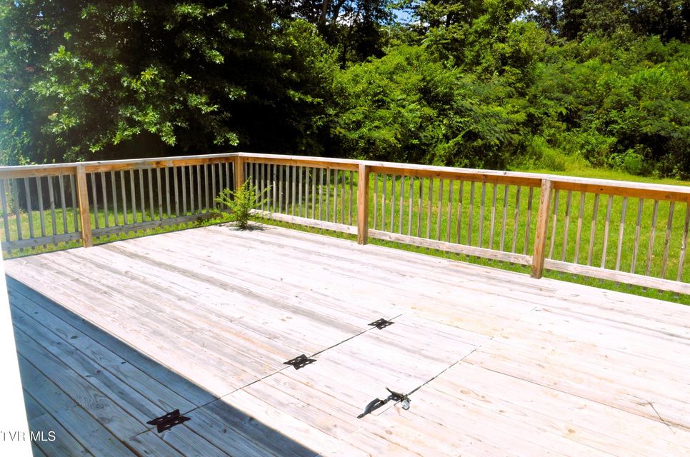 Photo #29: 116 Dellwood Street