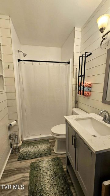 Photo #22: 223 Craig Street