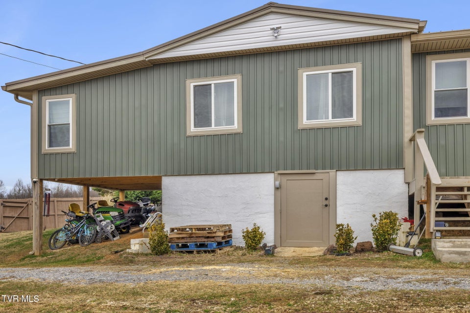 Photo #2: 225 Shaw Road