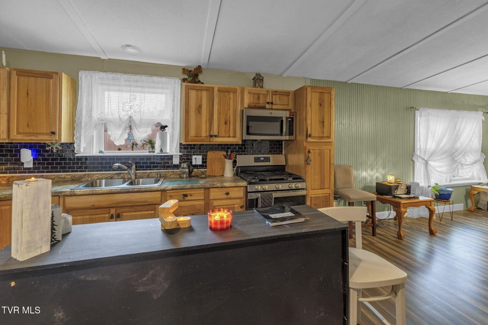 Photo #7: 225 Shaw Road