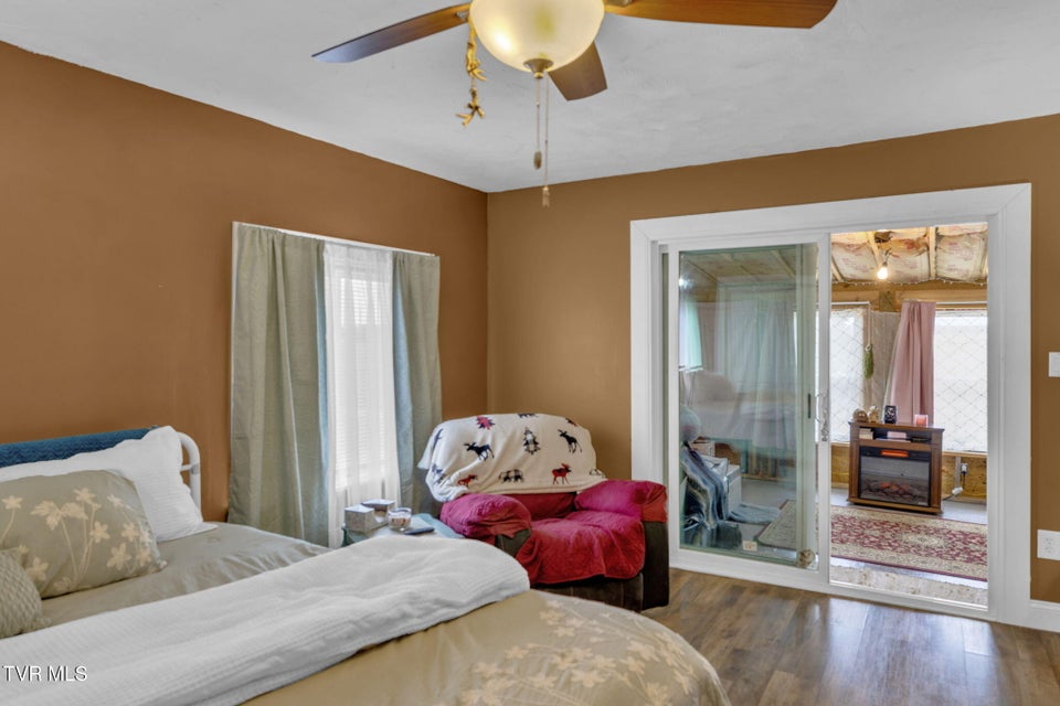 Photo #11: 225 Shaw Road