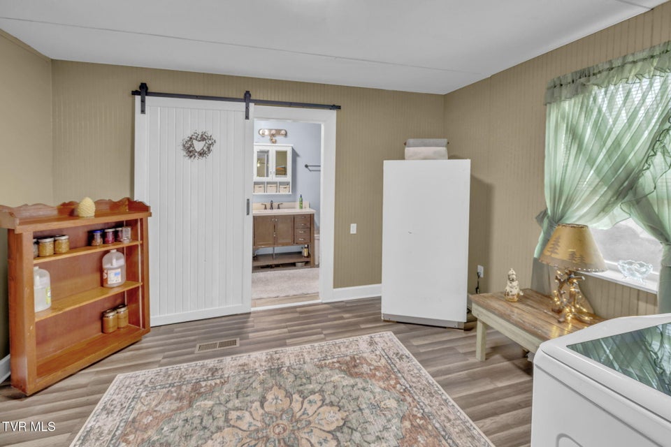 Photo #17: 225 Shaw Road