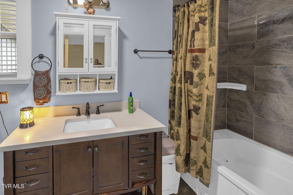 Photo #14: 225 Shaw Road