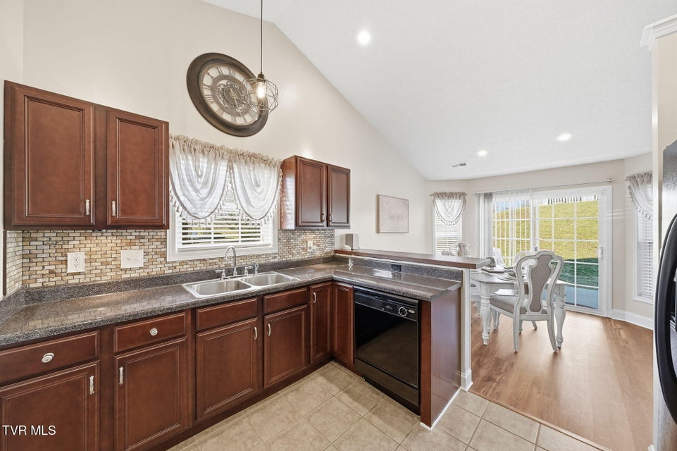 Photo #3: 54 Boone Hill Court