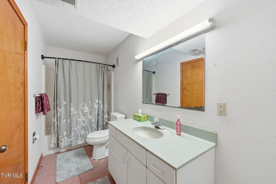 Photo #23: 2254 Boones Creek Road