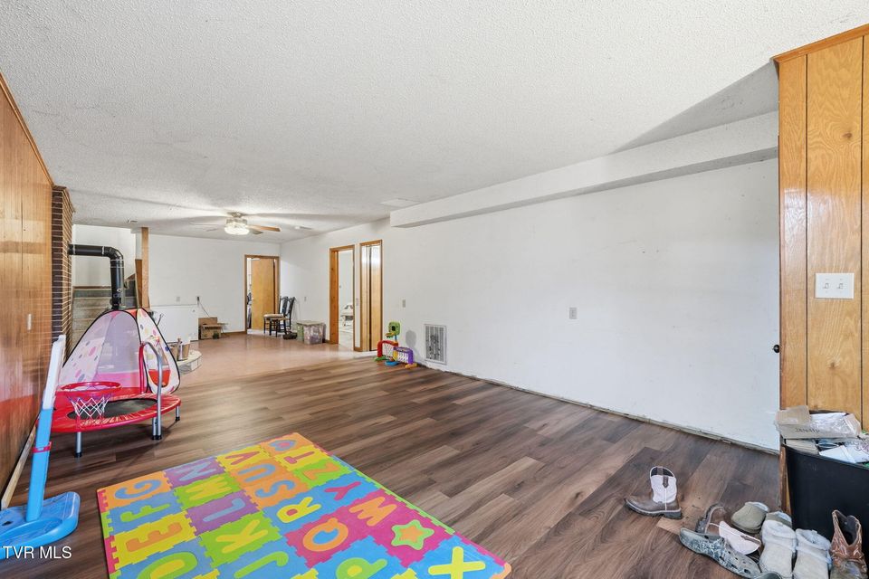 Photo #32: 2254 Boones Creek Road