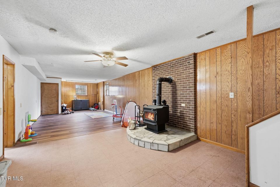 Photo #35: 2254 Boones Creek Road