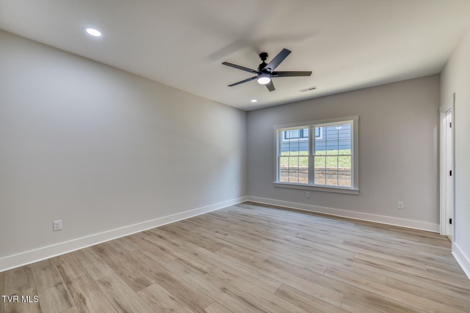 Photo #14: 79 Slonaker Circle