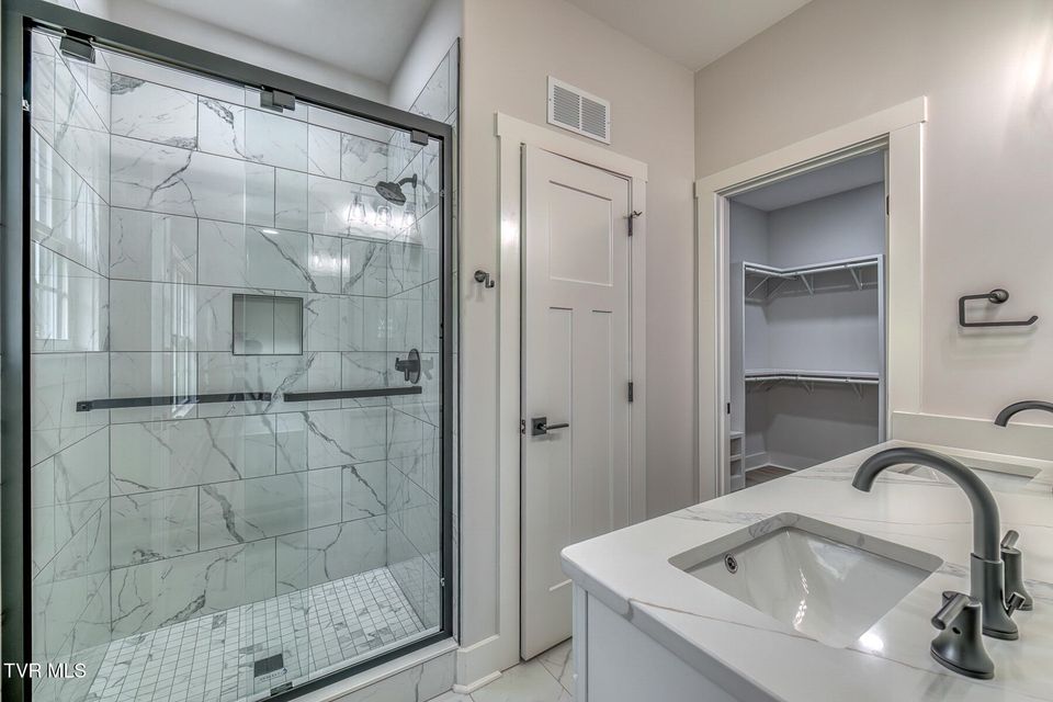 Photo #16: 79 Slonaker Circle