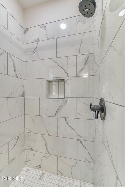 Photo #17: 79 Slonaker Circle