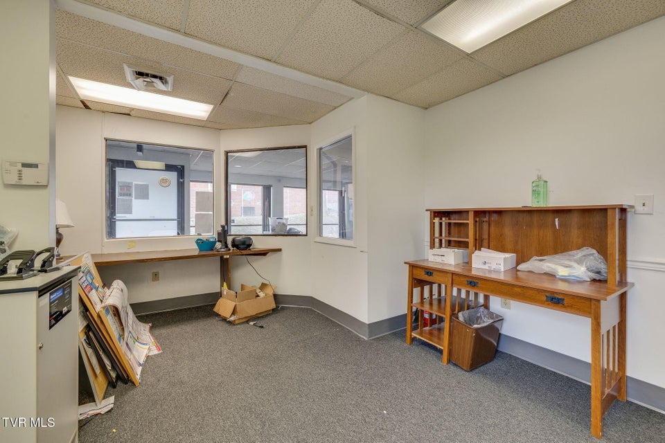 Photo #9: 311 Walnut Street