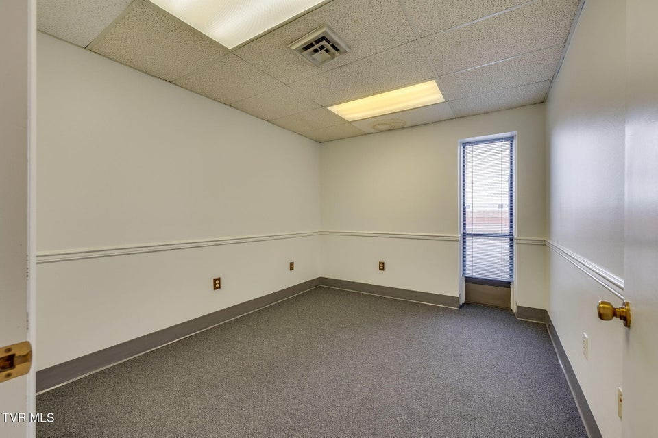 Photo #10: 311 Walnut Street