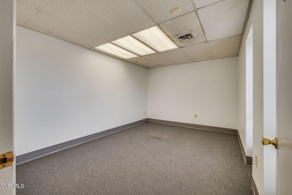 Photo #15: 311 Walnut Street