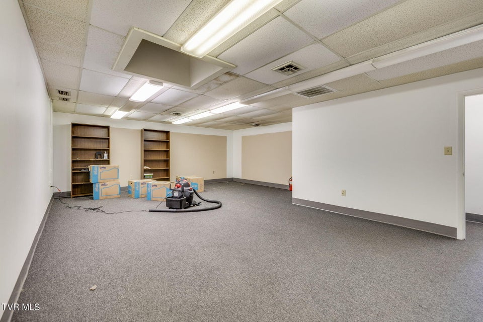 Photo #17: 311 Walnut Street