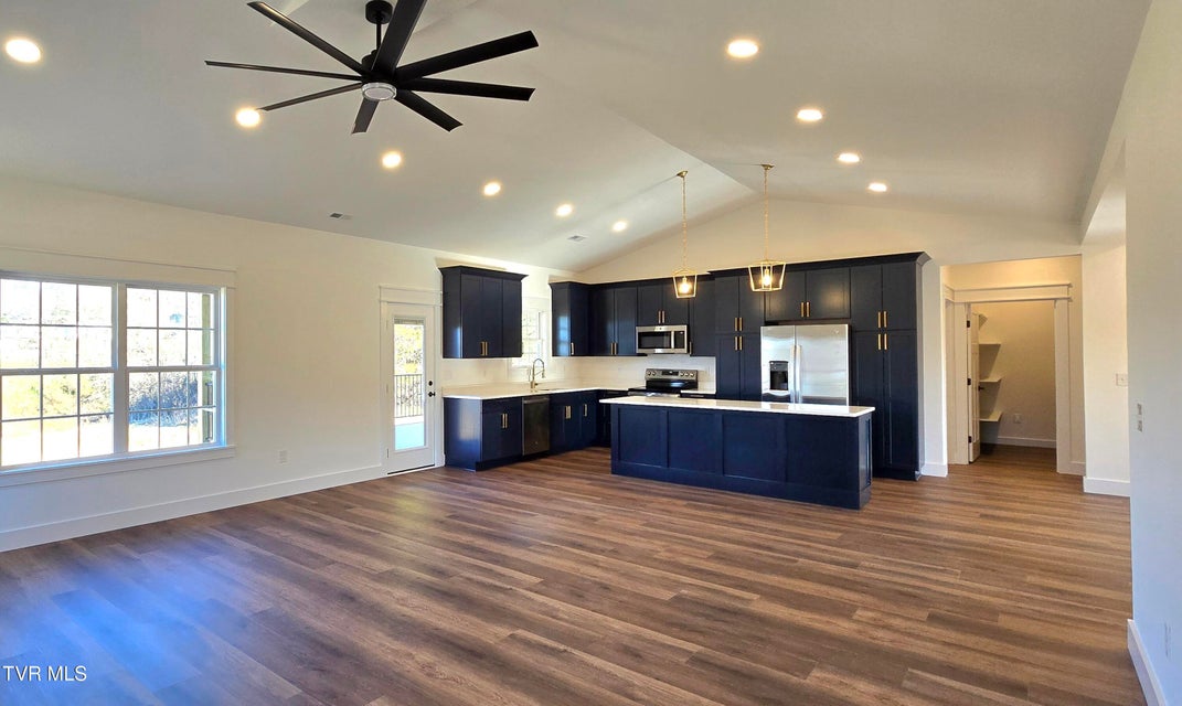 Photo #17: 410 Wiltshire Drive