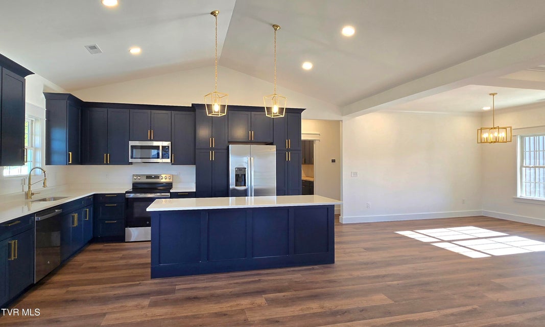 Photo #19: 410 Wiltshire Drive