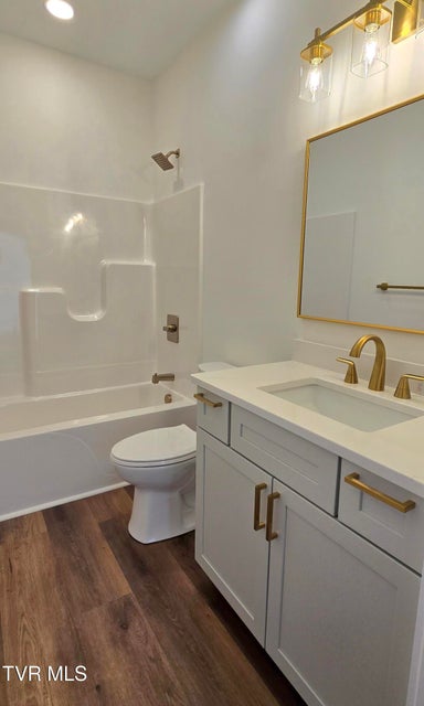 Photo #29: 410 Wiltshire Drive