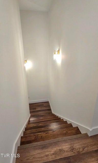 Photo #43: 410 Wiltshire Drive