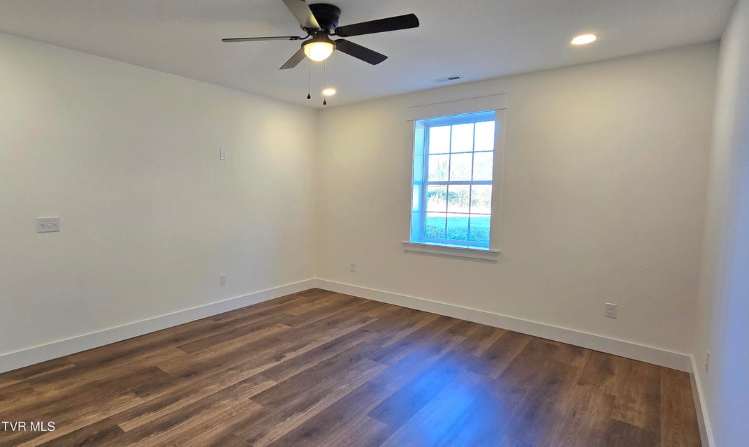 Photo #49: 410 Wiltshire Drive