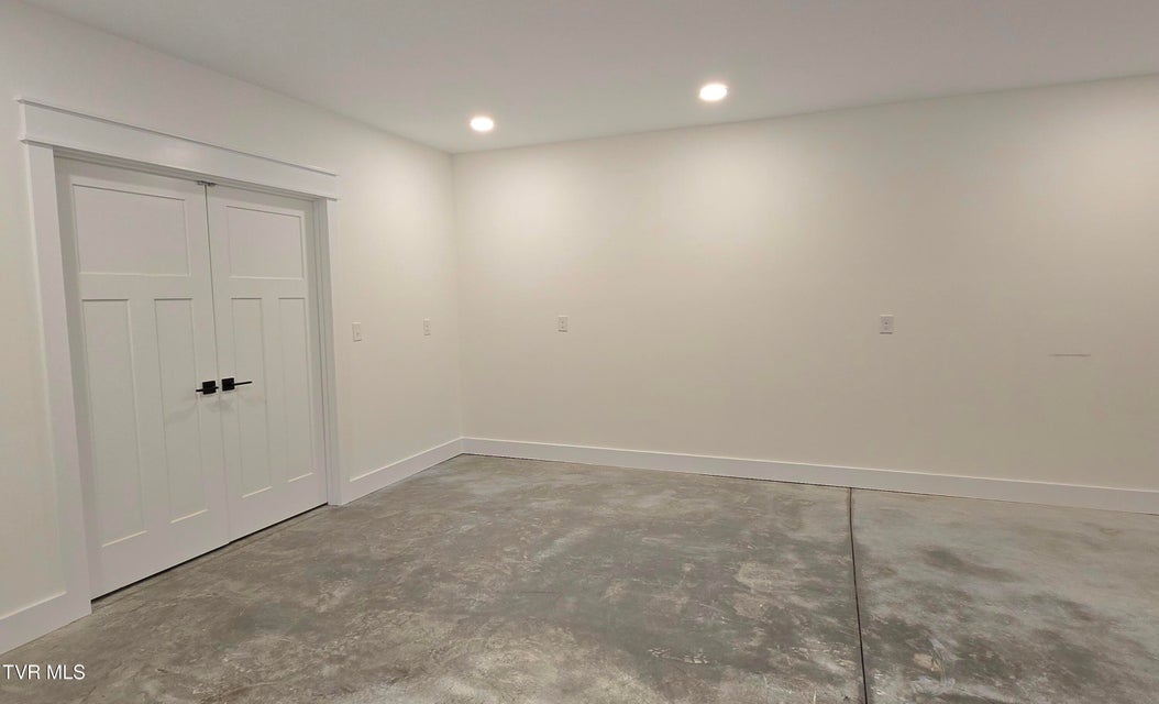 Photo #55: 410 Wiltshire Drive