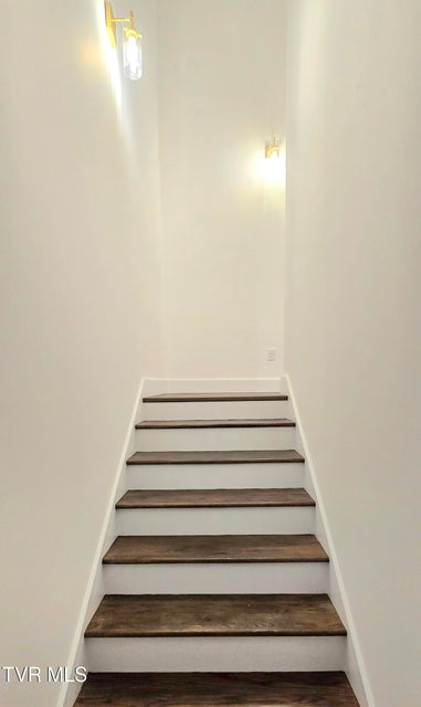 Photo #44: 410 Wiltshire Drive